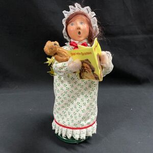 Byers Choice Caroler Girl Night Before Christmas Teddy Bear Book 2011